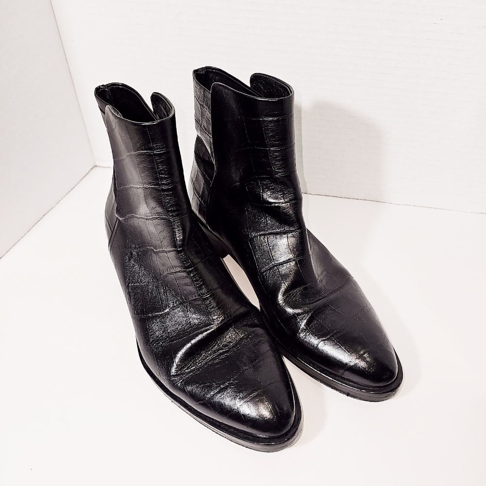 Jenni Kayne Slip-on Boot in Black Croc-Embossed Leather 39.5